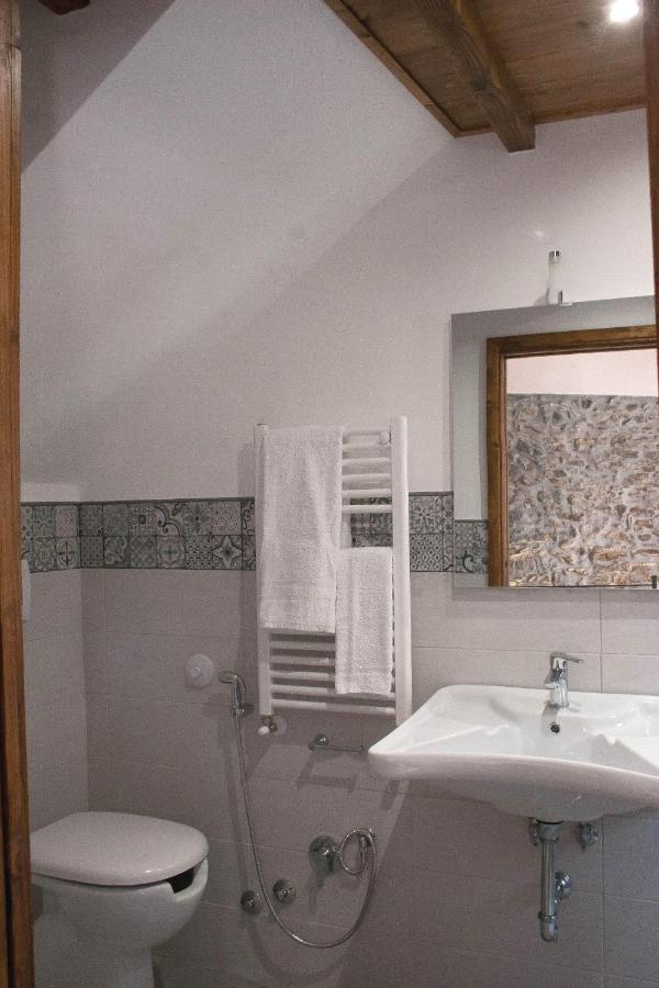 Il Covo Dei Re Bed & Breakfast Fiumedinisi Exterior photo