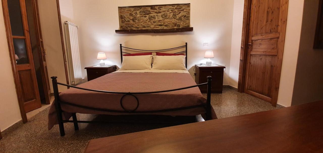 Il Covo Dei Re Bed & Breakfast Fiumedinisi Exterior photo